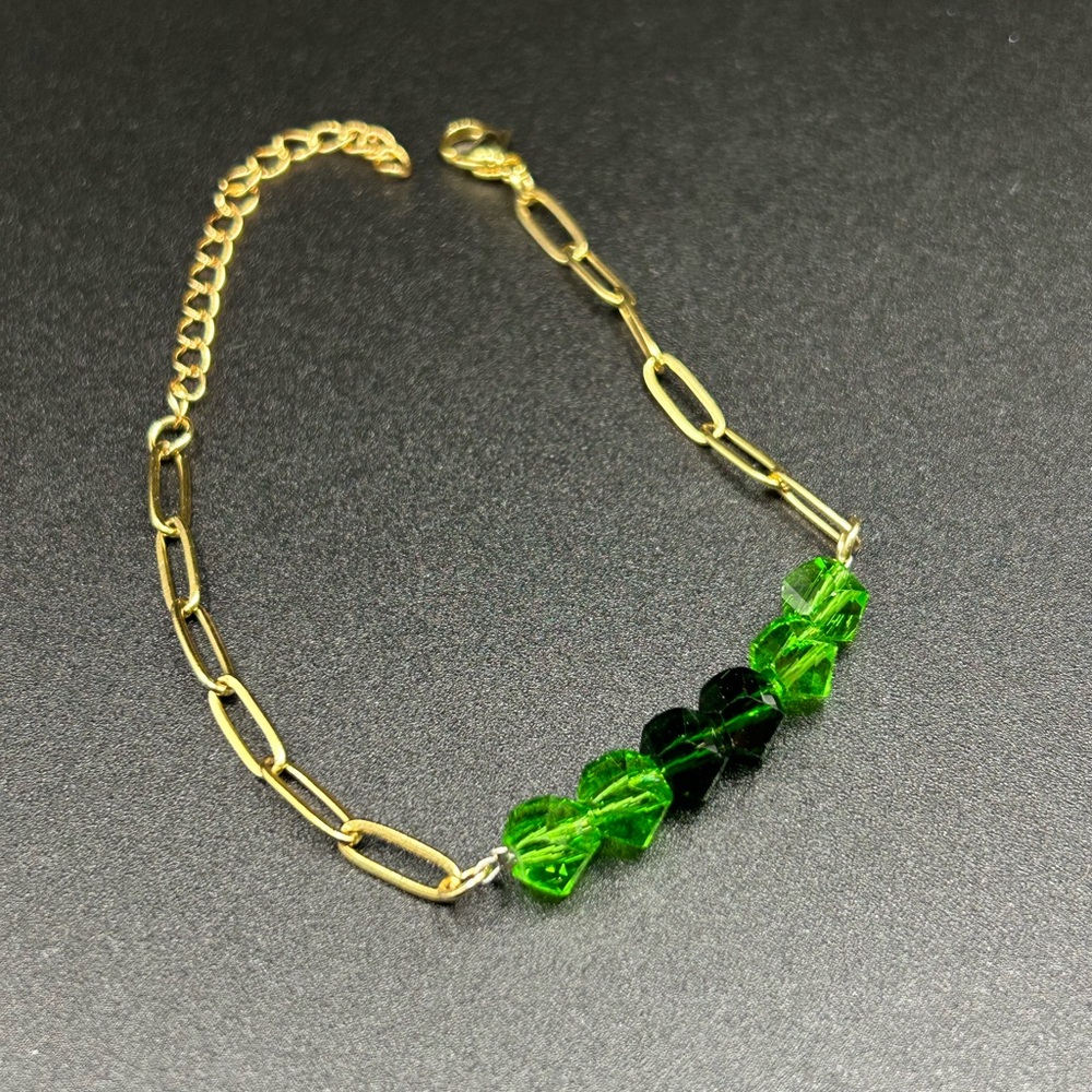 Elegant Gold and Green Crystal bracelet